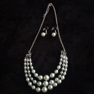 Earring and necklace sets